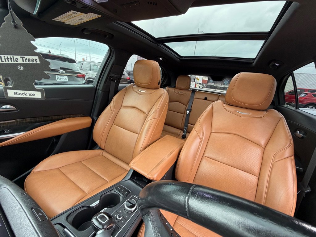 Used 2019 Cadillac XT4 Premium Luxury AWD/4WD image 22