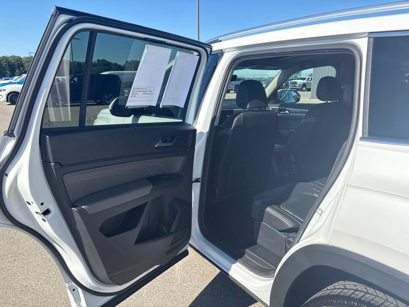 Used 2023 Volkswagen Atlas SEL Premium AWD/4WD image 12