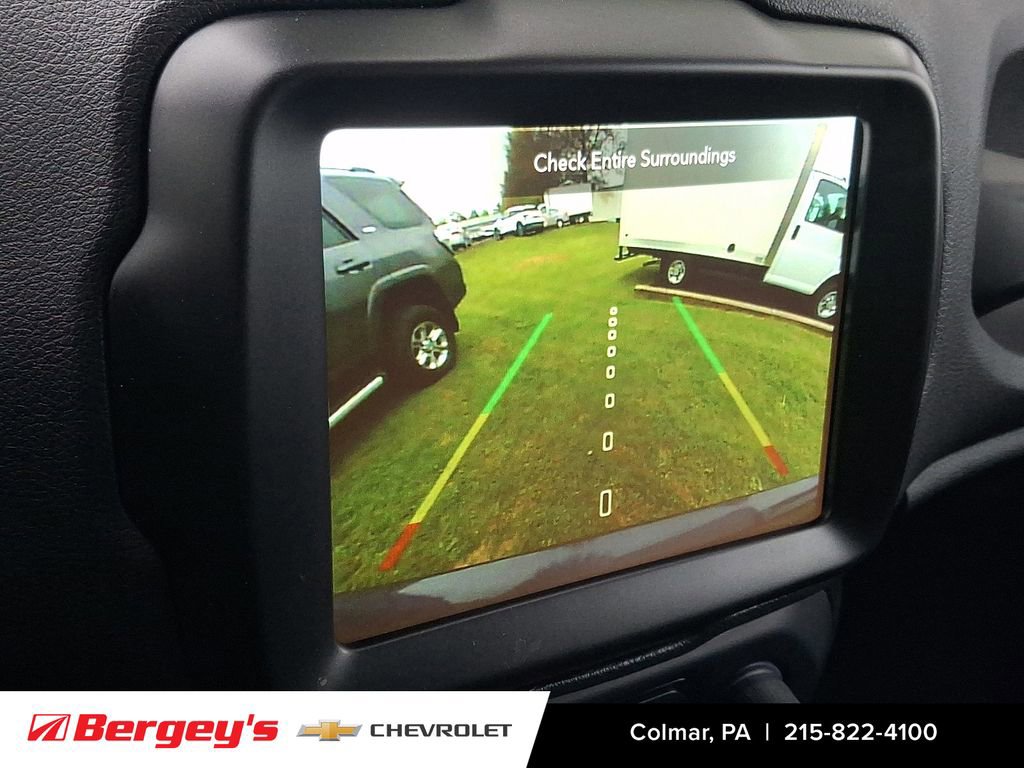 Used 2023 Jeep Renegade Trailhawk AWD/4WD image 21