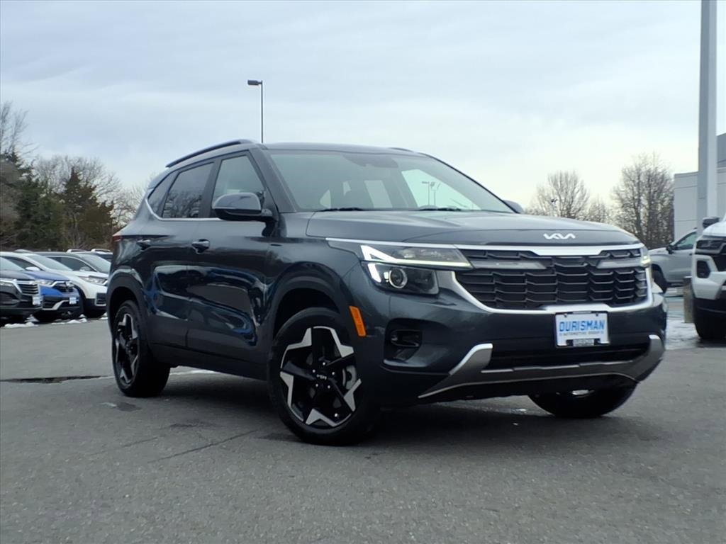 Used 2024 Kia Seltos EX
