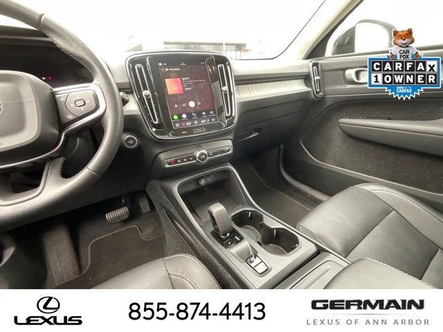 Used 2025 Volvo XC40 B5 Core image 20