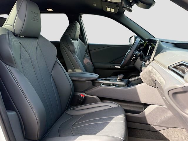 New 2026 Lexus TX 500h AWD image 16