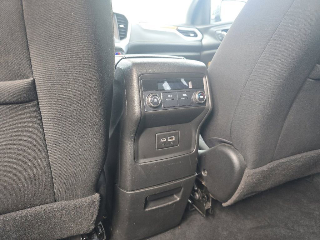 Used 2021 GMC Acadia SLE AWD/4WD image 24