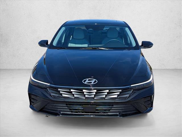 New 2026 Hyundai Elantra Limited FWD image 2