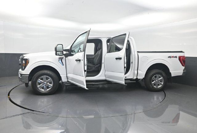 Used 2023 Ford F150 XLT w/ Trailer Tow Package AWD/4WD image 31