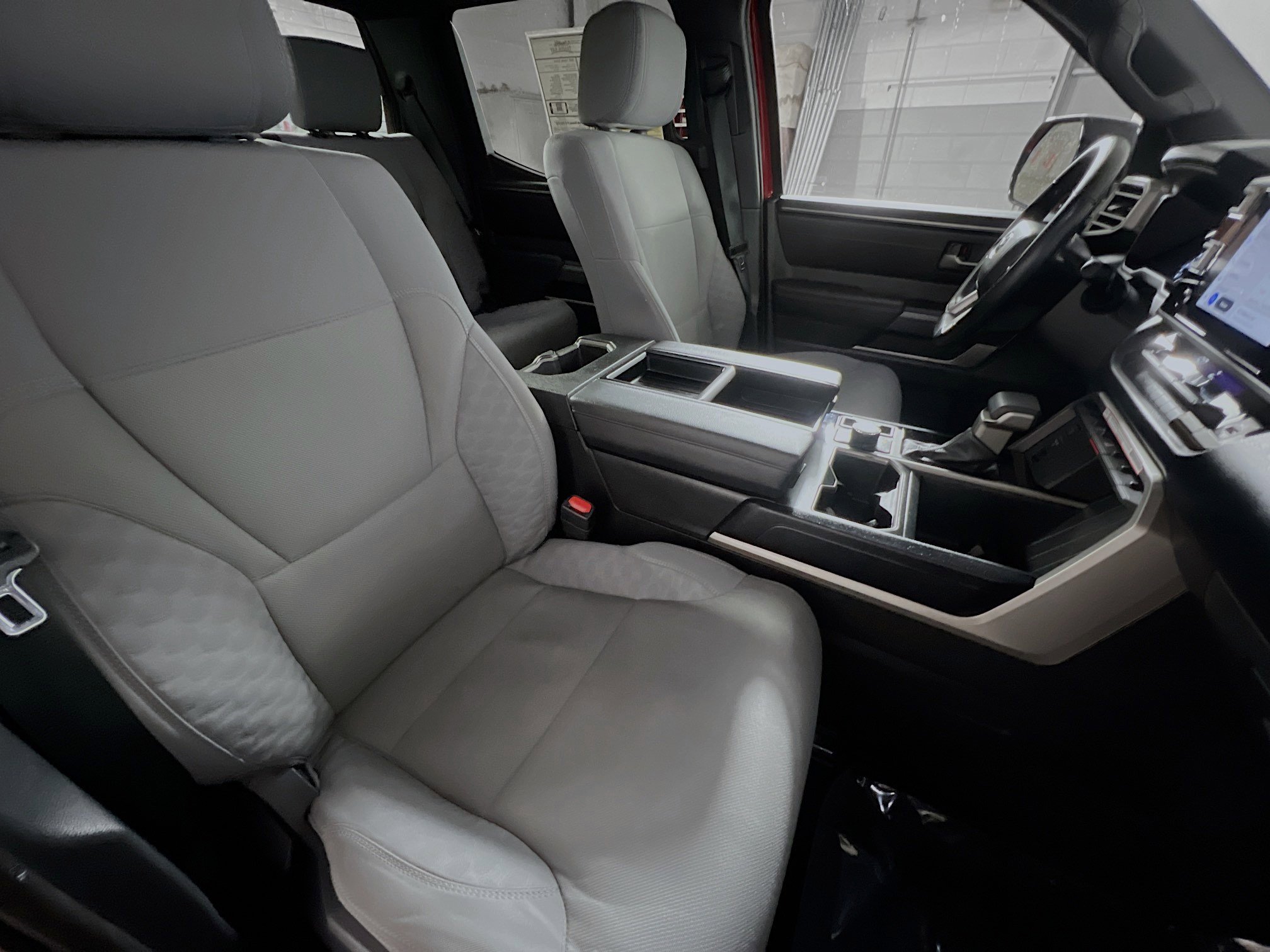 Used 2025 Toyota Tundra SR5 w/ SR5 Convenience Package image 30