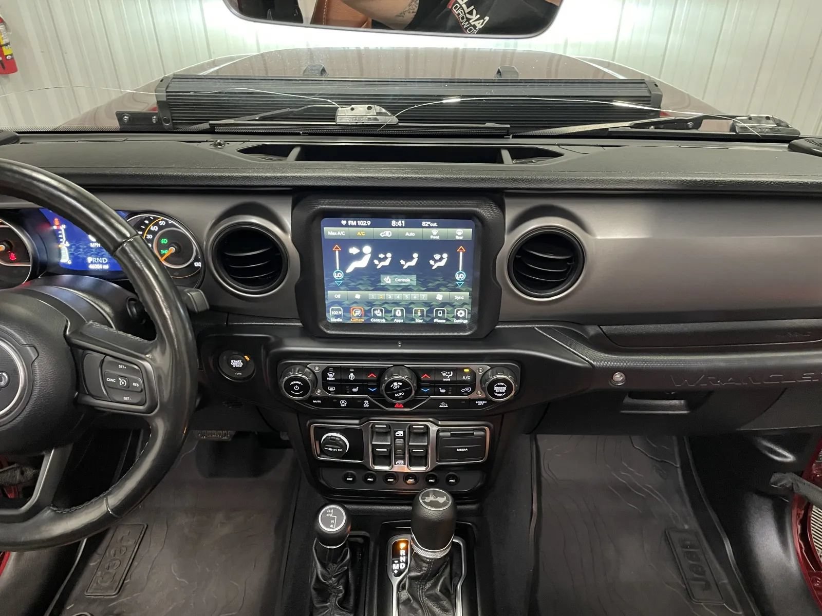 Used 2021 Jeep Wrangler Unlimited Sport AWD/4WD image 32