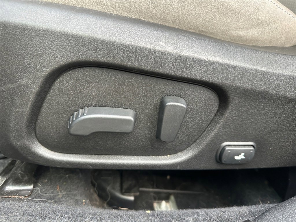 Used 2017 Subaru Forester 2.5i Limited image 13