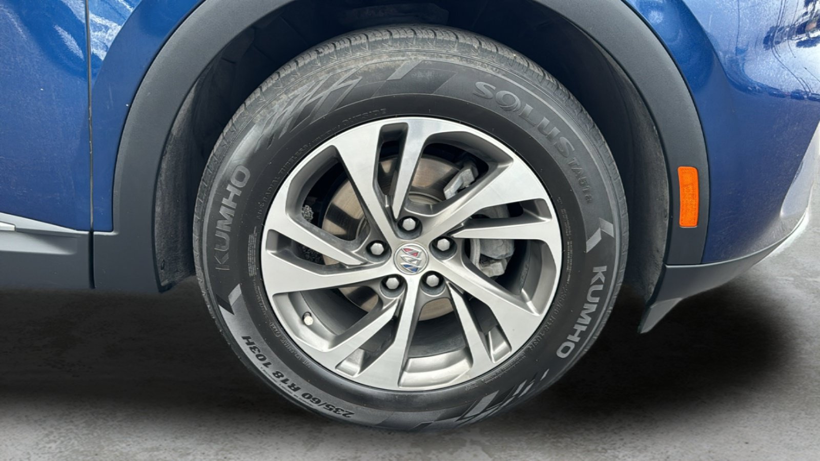 Used 2023 Buick Envision Essence FWD image 10