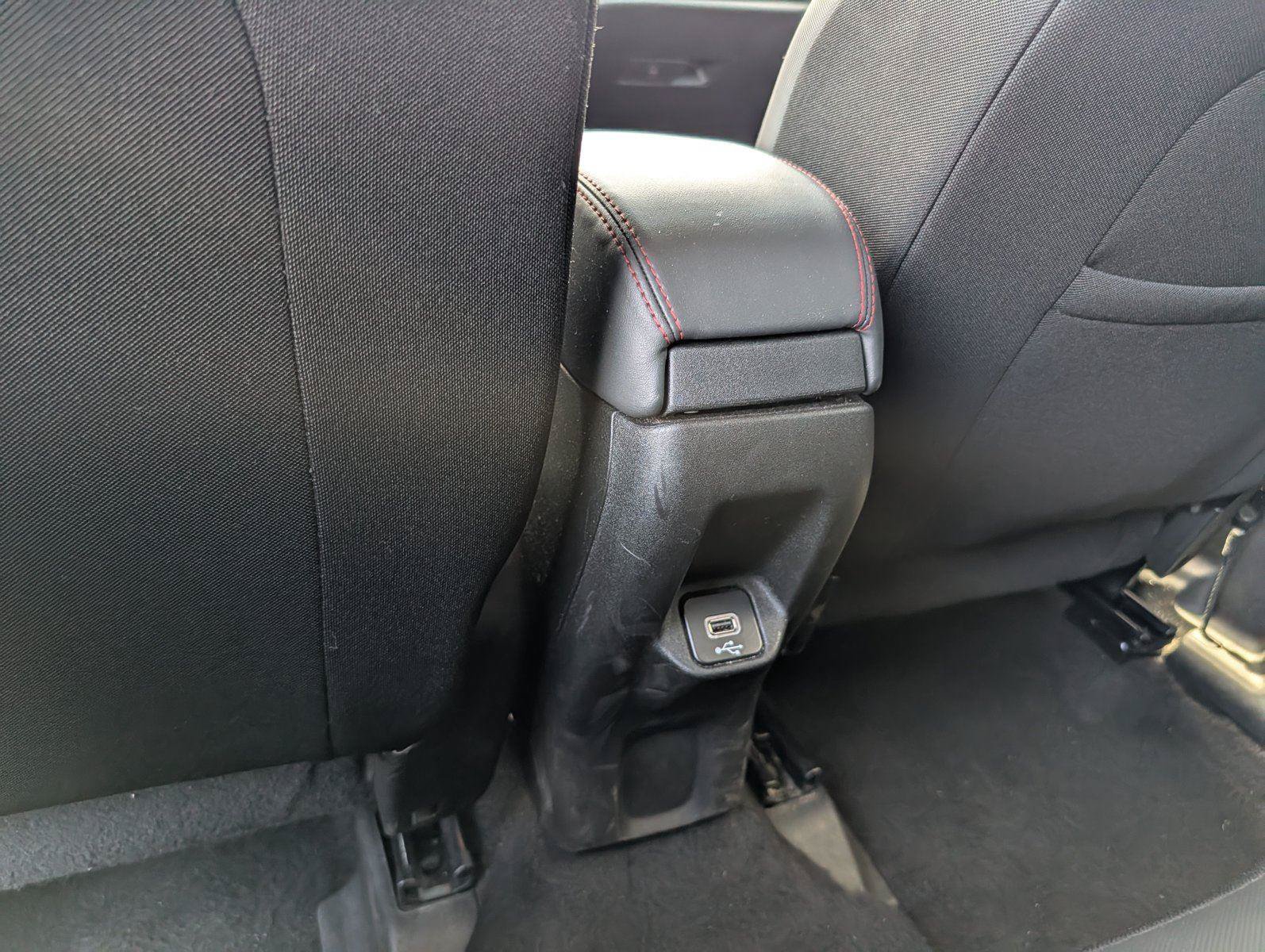 Used 2023 Jeep Renegade Trailhawk AWD/4WD image 31