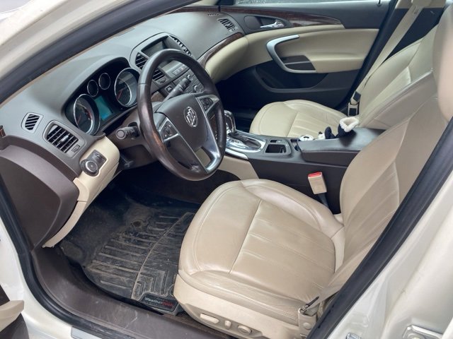 Used 2013 Buick Regal Premium image 18