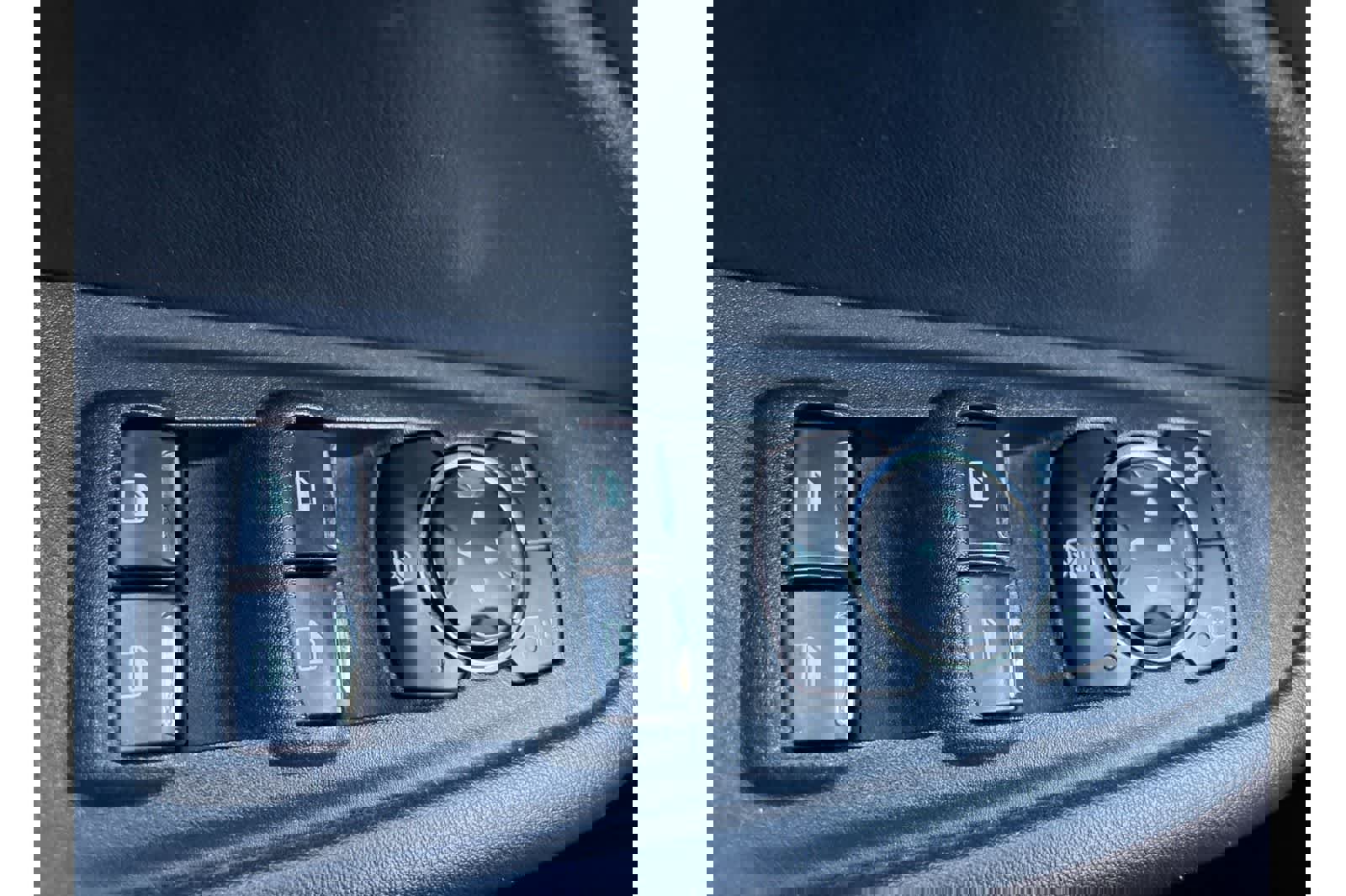 Used 2022 Ford Edge SEL w/ Convenience Package image 13