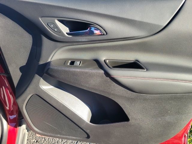 Used 2024 Chevrolet Equinox RS image 19