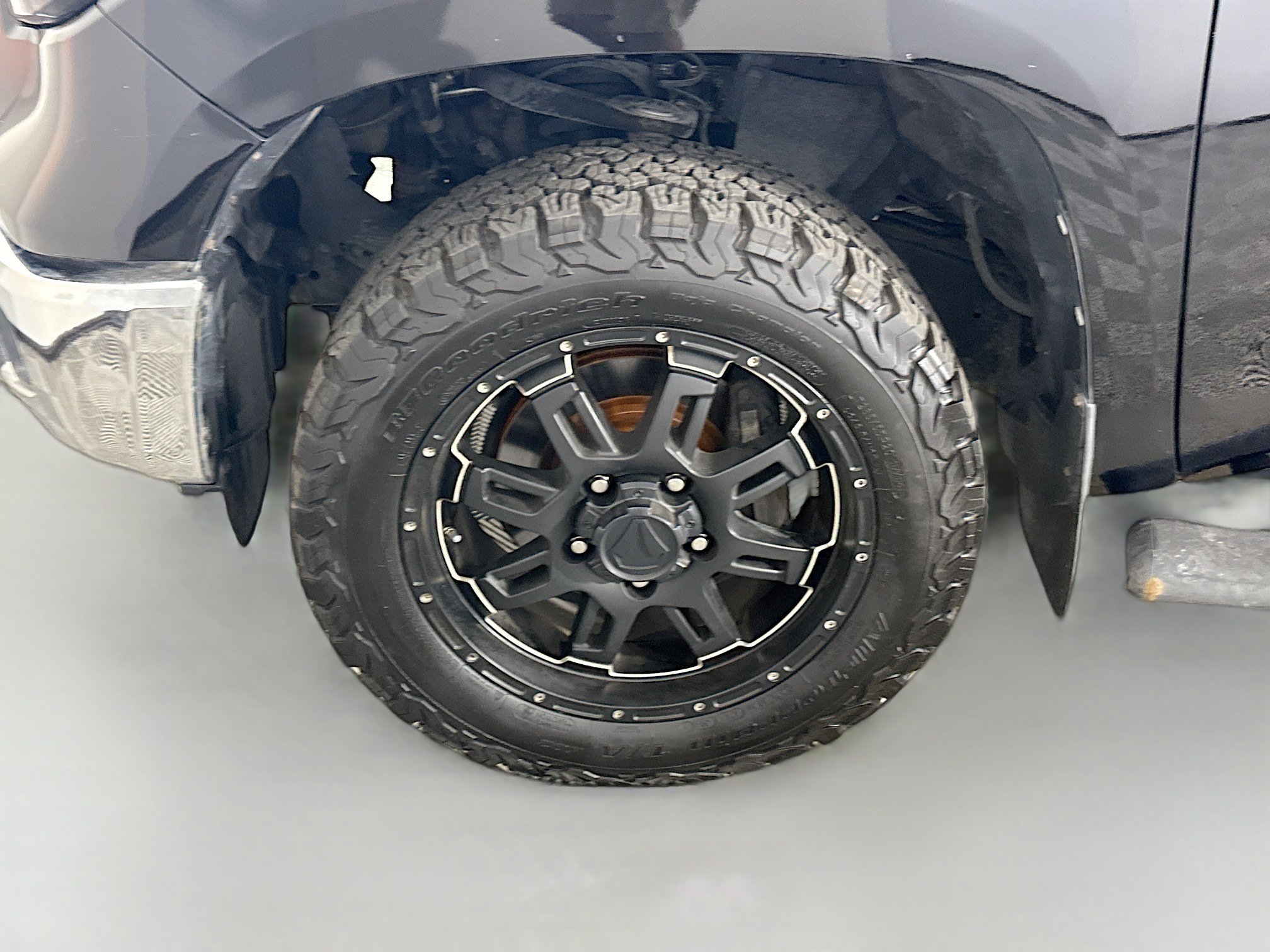 Used 2017 Toyota Tundra SR5 w/ SR5 Upgrade Package image 37