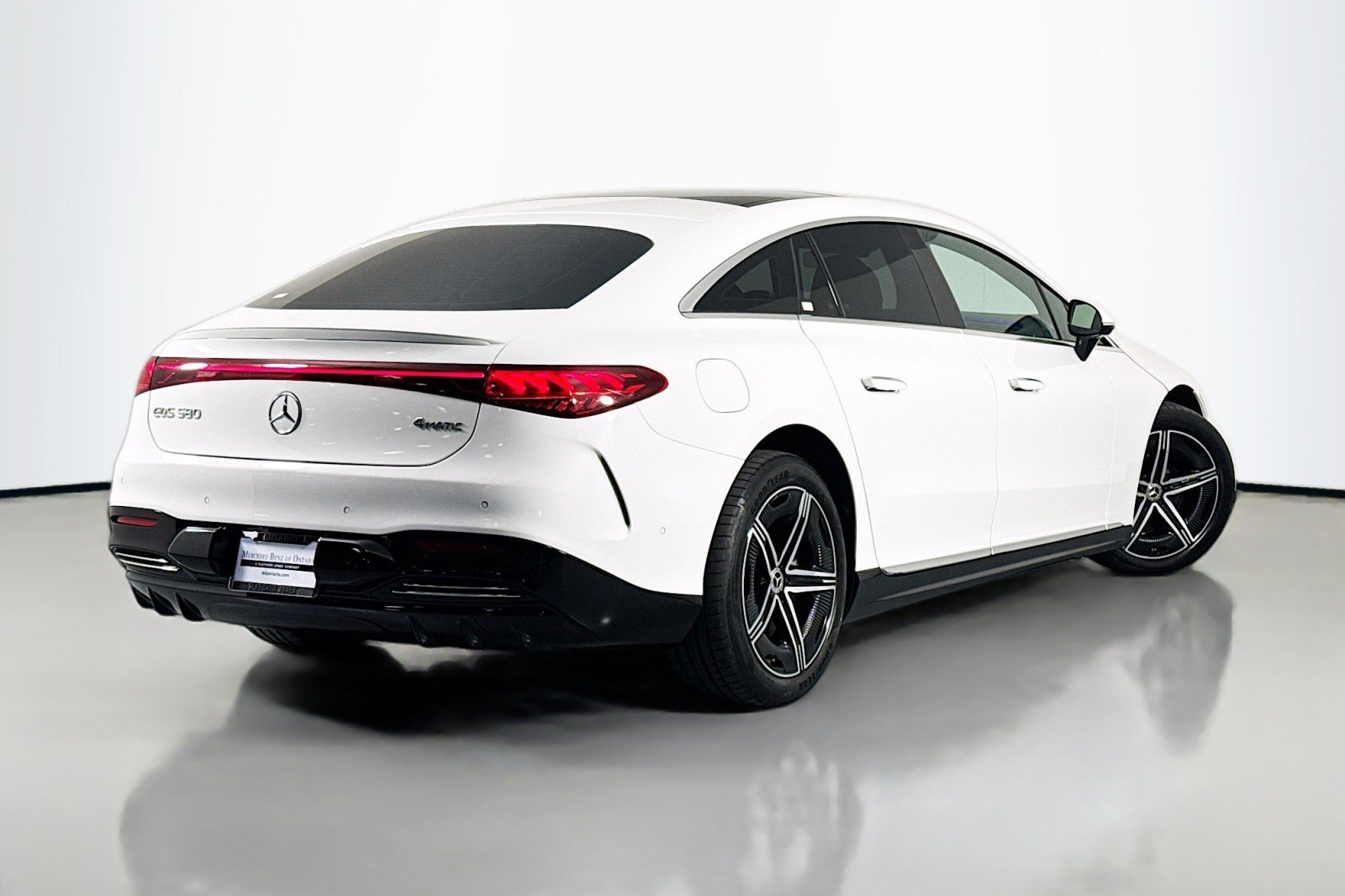 Certified 2023 Mercedes-Benz EQS 580 4MATIC Sedan image 12