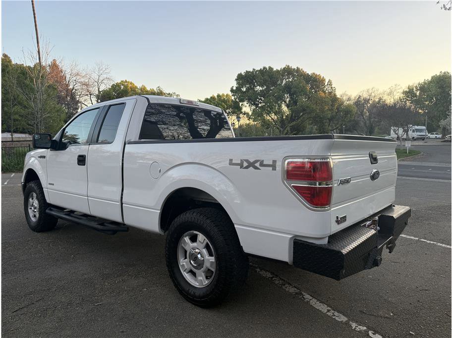 Used 2014 Ford F150 XLT w/ Equipment Group 301A Mid image 3