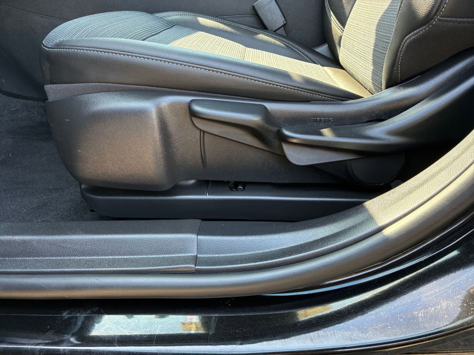 Used 2025 Buick Envista Preferred image 22