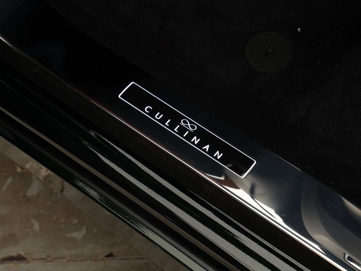 New 2027 Rolls-Royce Cullinan Black Badge AWD/4WD image 16