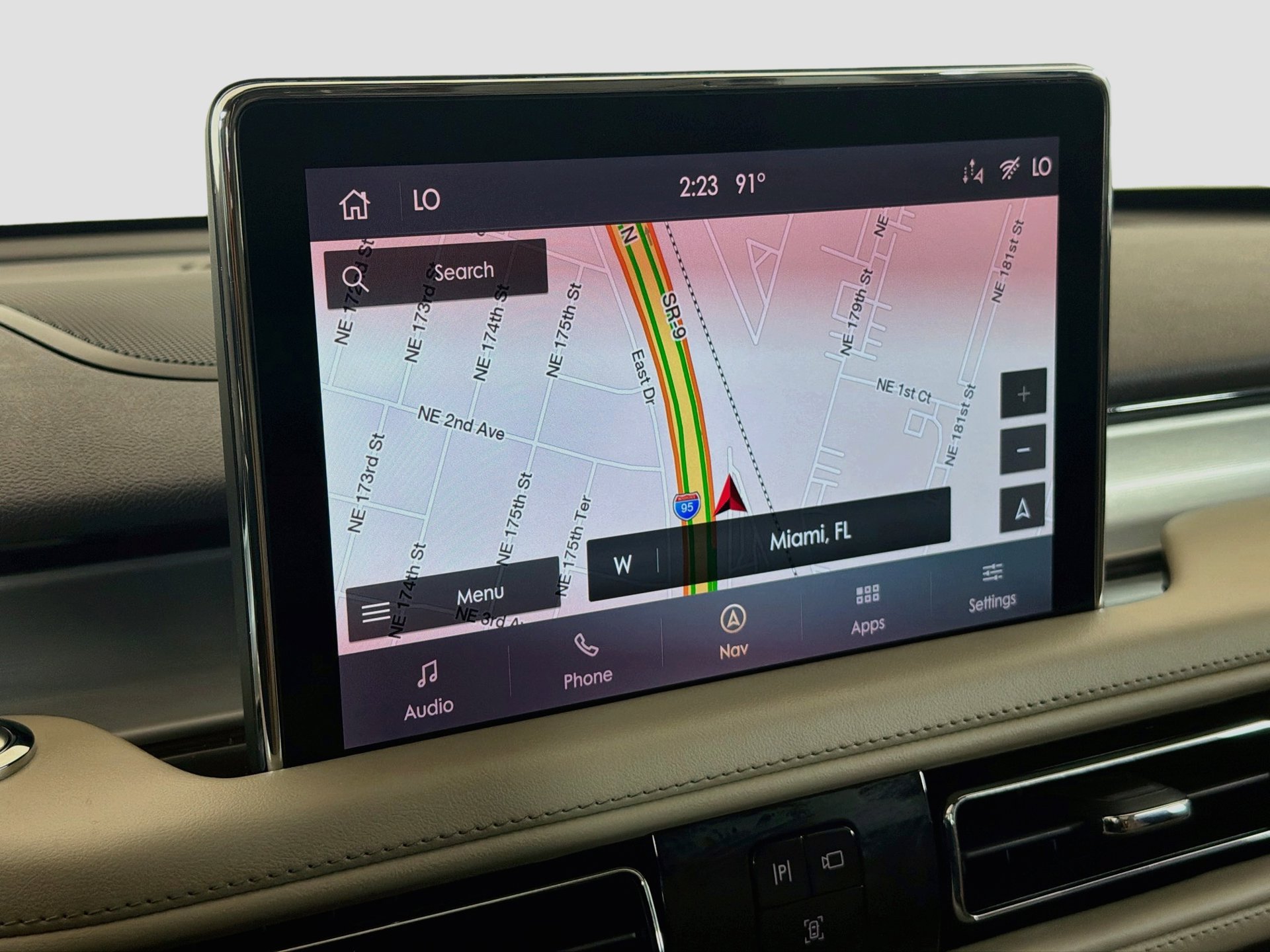 Used 2023 Lincoln Aviator 2WD w/ Premium Package image 31