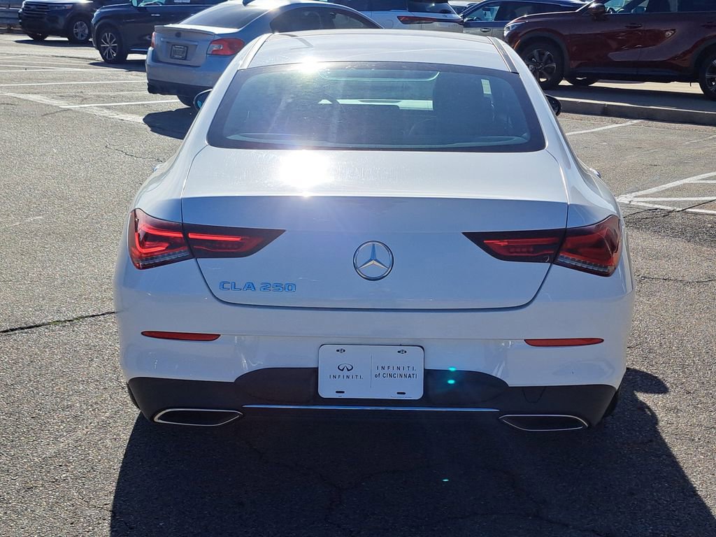 Used 2022 Mercedes-Benz CLA 250 image 4