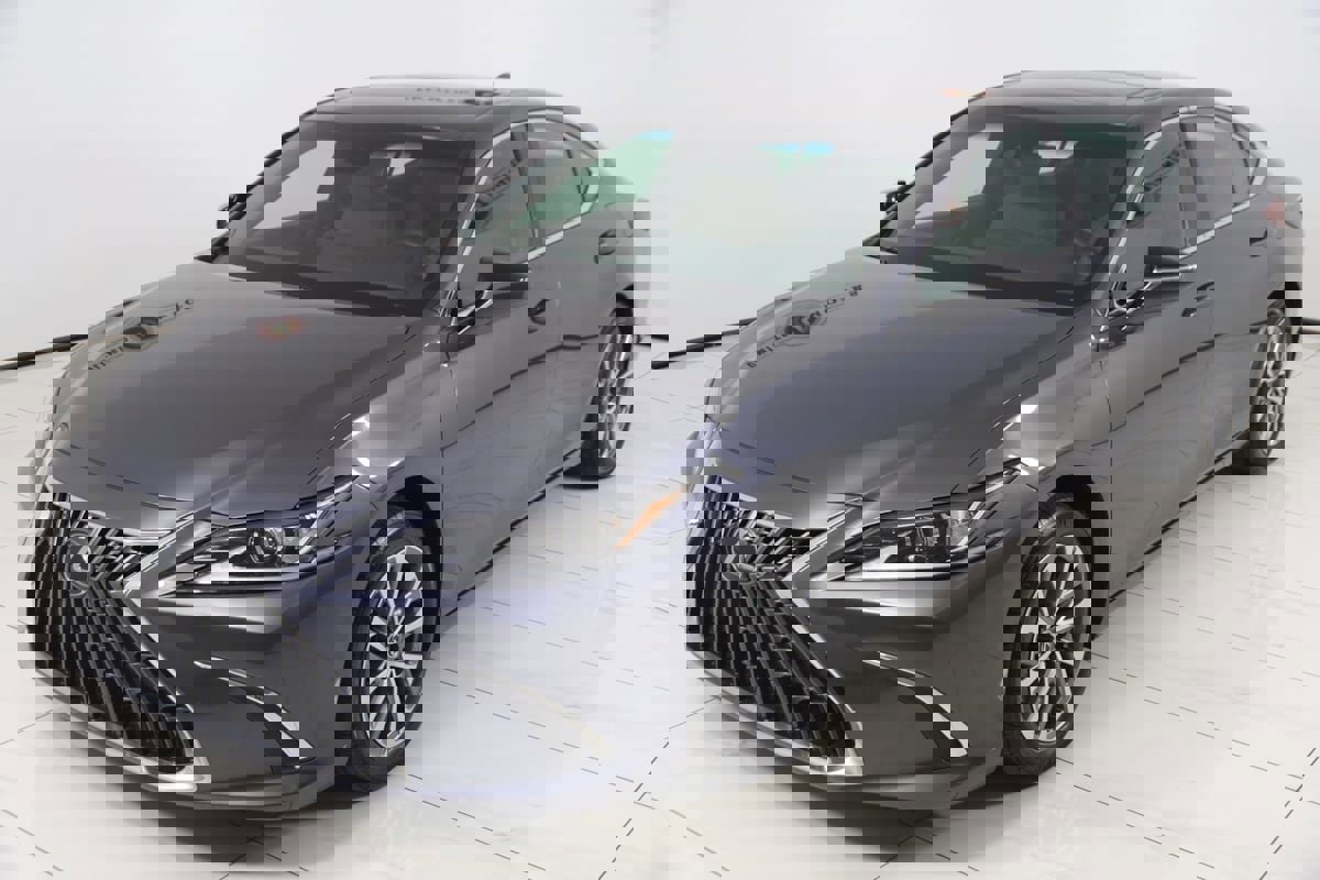 Used 2023 Lexus ES 350 image 19