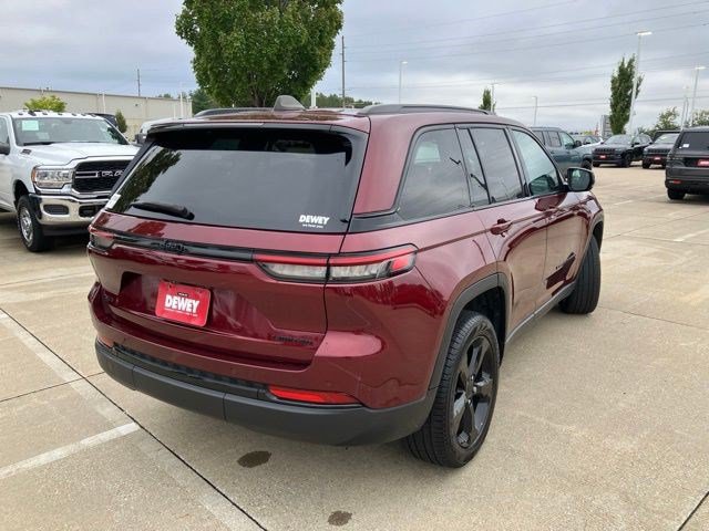Certified 2023 Jeep Grand Cherokee Limited w/ Black Appearance Package AWD/4WD image 8