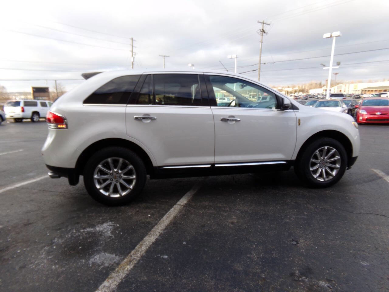Used 2012 Lincoln MKX FWD image 54
