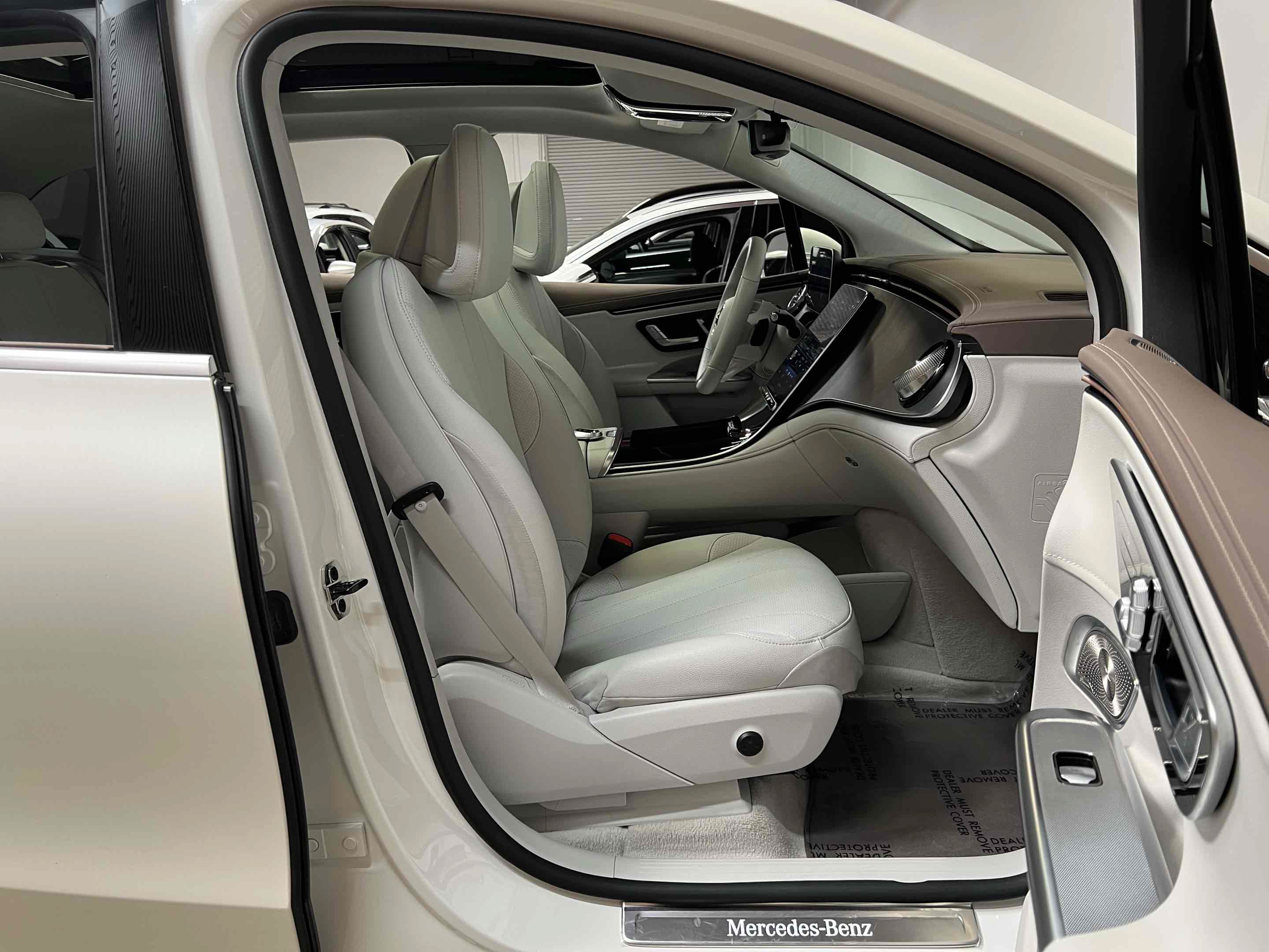 Used 2023 Mercedes-Benz EQE 350+ SUV w/ AMG Line Exterior Package image 33