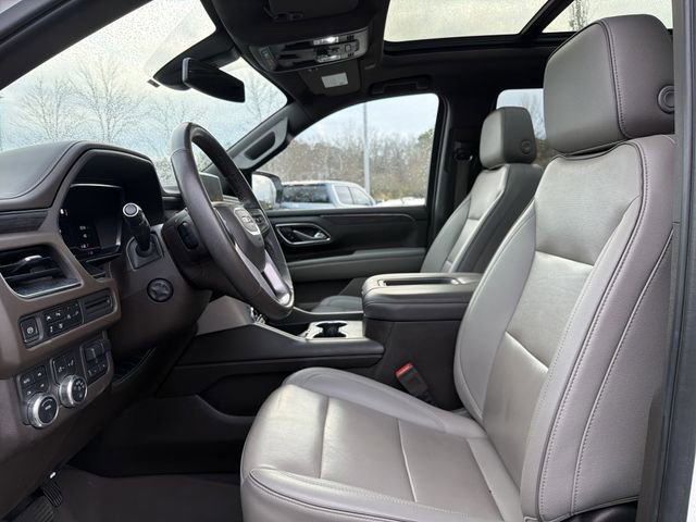 Used 2022 GMC Yukon SLT w/ SLT Premium Package image 16