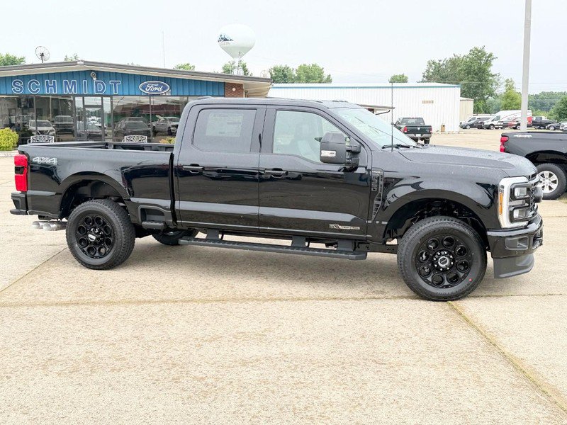 New 2026 Ford F350 Lariat w/ Black Appearance Package AWD/4WD image 3