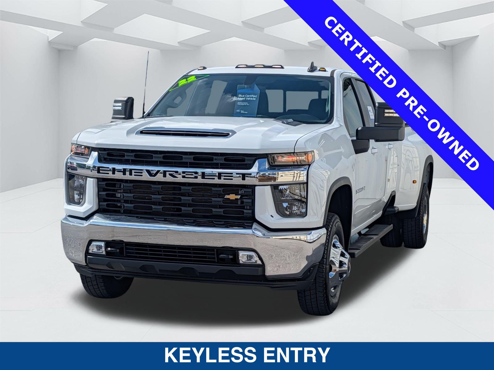Used 2022 Chevrolet Silverado 3500 LT w/ Convenience Package AWD/4WD image 7