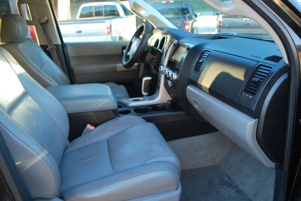Used 2008 Toyota Sequoia Limited RWD image 16
