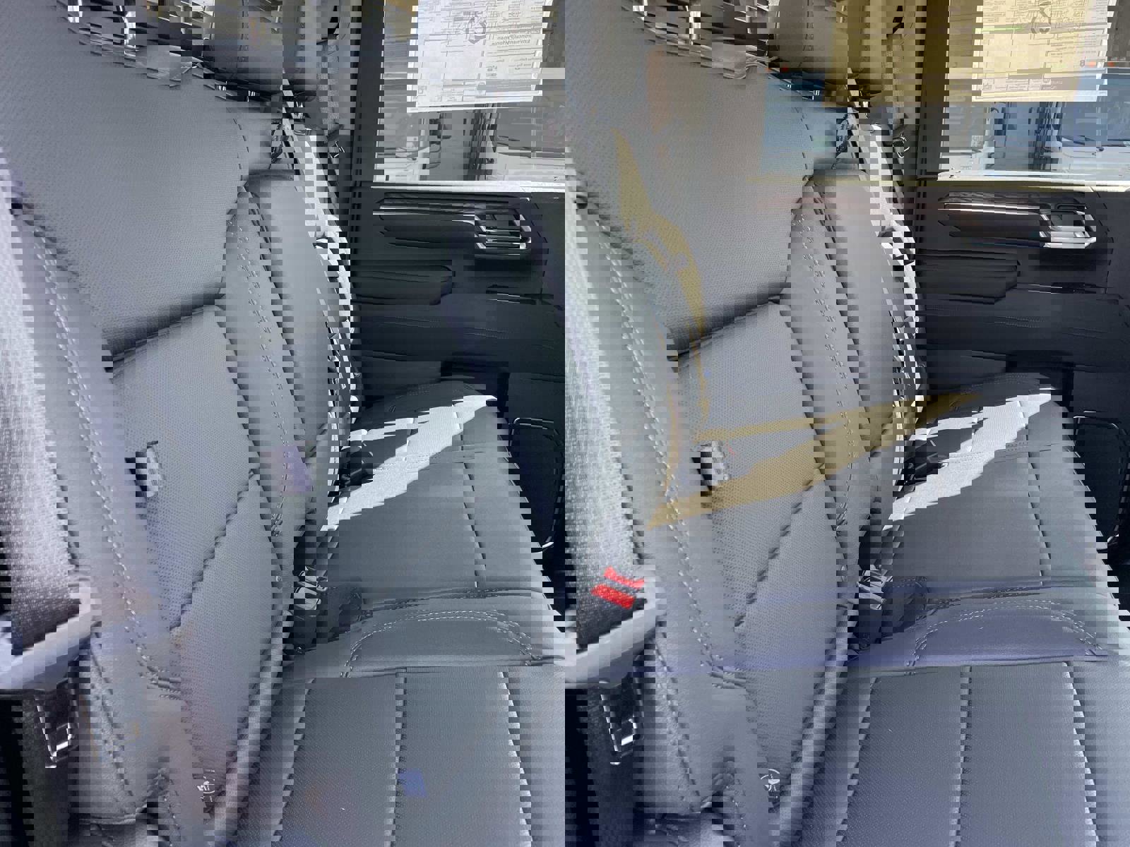 New 2026 GMC Sierra 2500 SLT w/ SLT Premium Package image 25