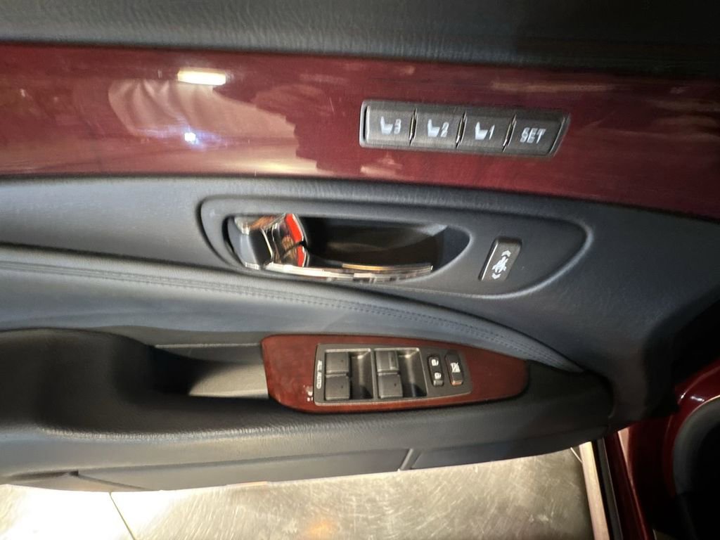Used 2011 Lexus LS 460 image 19