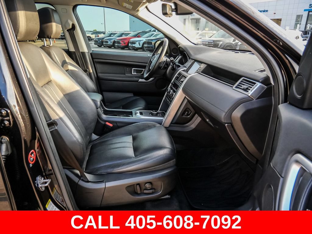 Used 2017 Land Rover Discovery Sport HSE AWD/4WD image 16