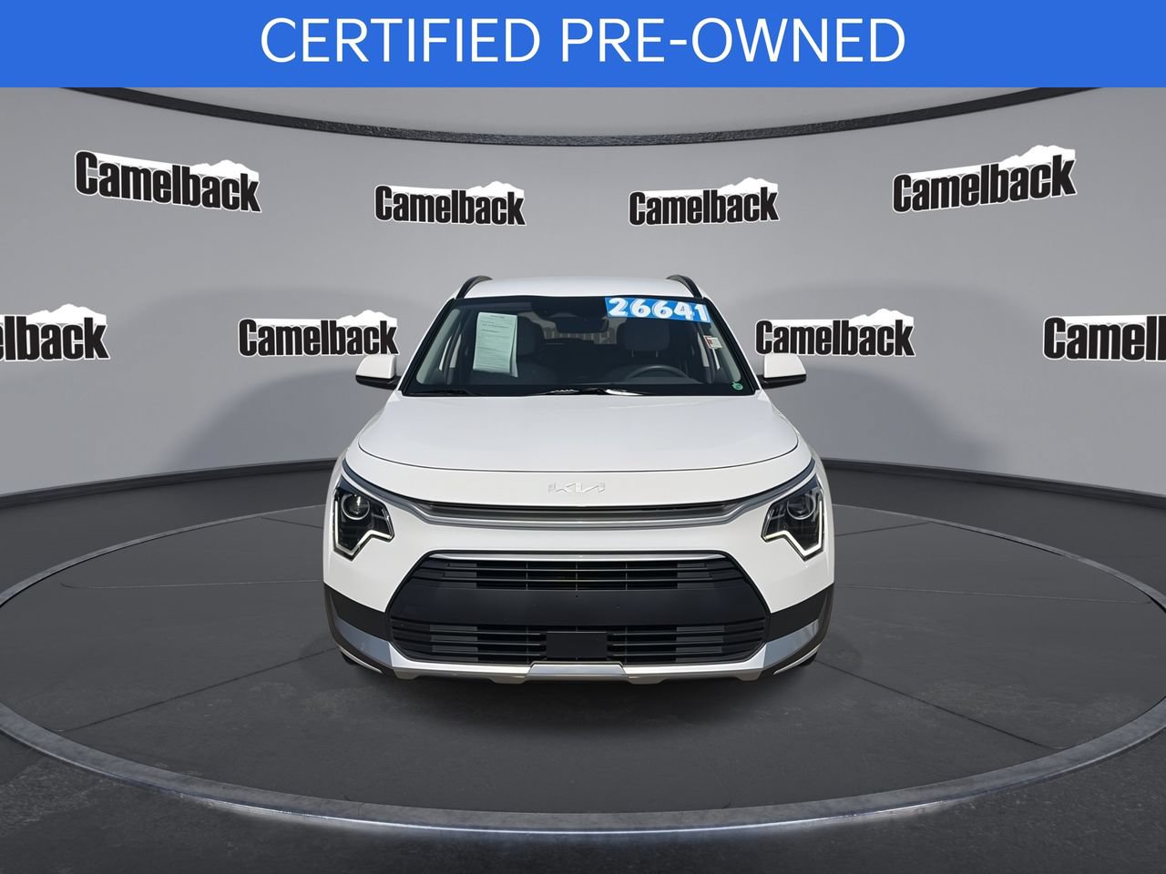 Certified 2024 Kia Niro EX FWD image 2