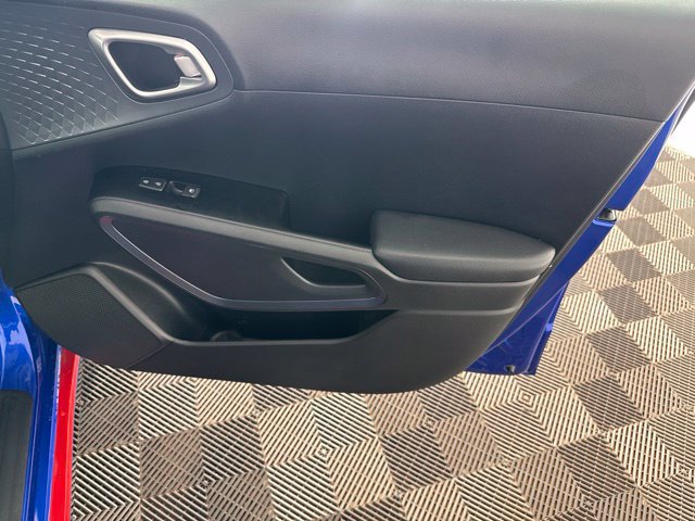Certified 2021 Kia Soul GT-Line FWD image 21