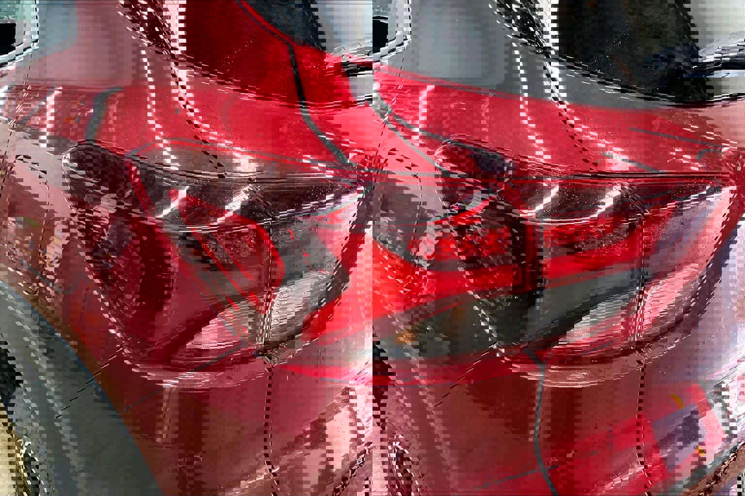 Used 2022 Chevrolet TrailBlazer RS w/ Sun and Liftgate Package image 31