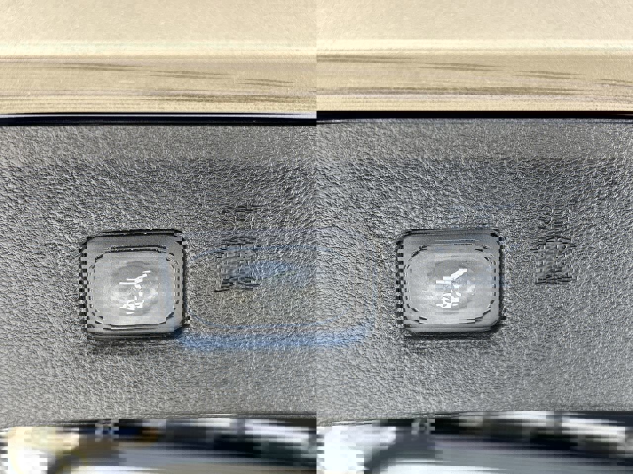 Used 2018 Ford Edge Titanium image 9