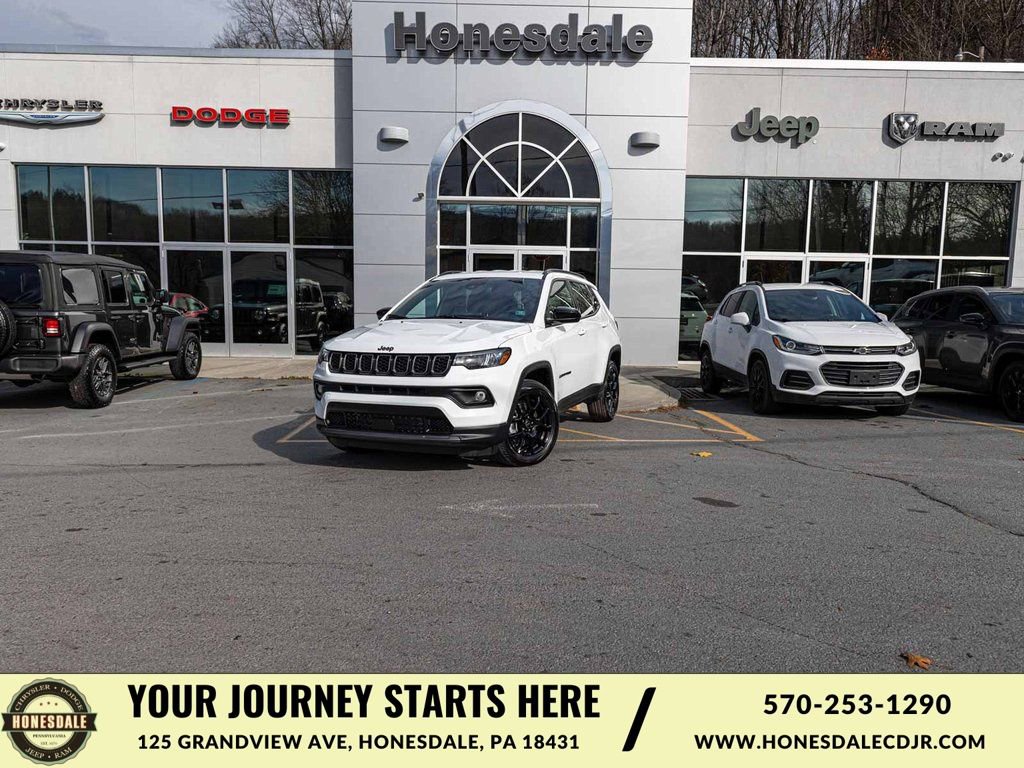 New 2026 Jeep Compass Latitude image 1