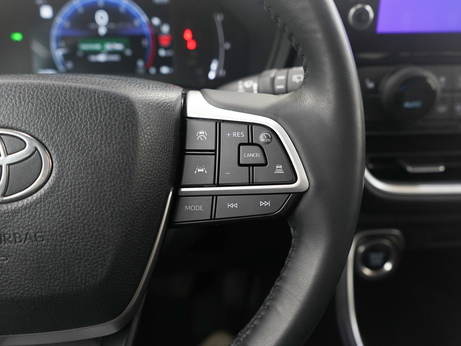 Used 2024 Toyota Grand Highlander XLE image 29