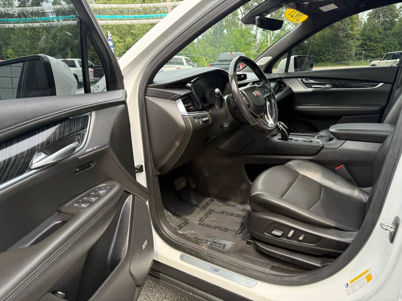 Used 2021 Cadillac XT6 Premium Luxury FWD image 17