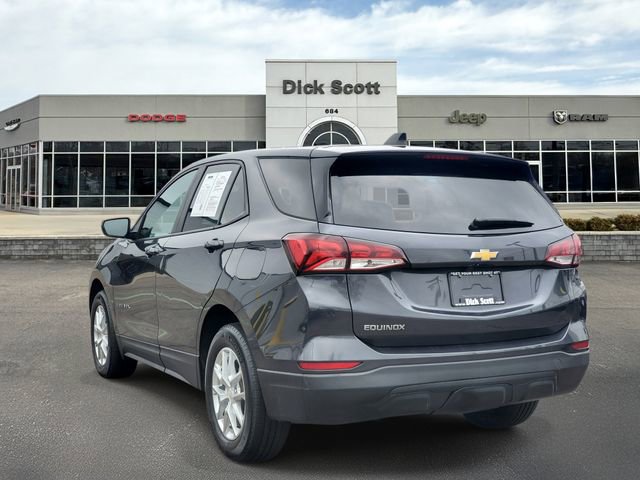 Used 2022 Chevrolet Equinox LS w/ LS Convenience Package image 3