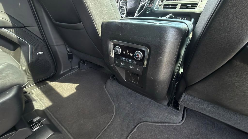 Certified 2021 Chevrolet Suburban Z71 w/ Rear Media and Nav Package AWD/4WD image 33