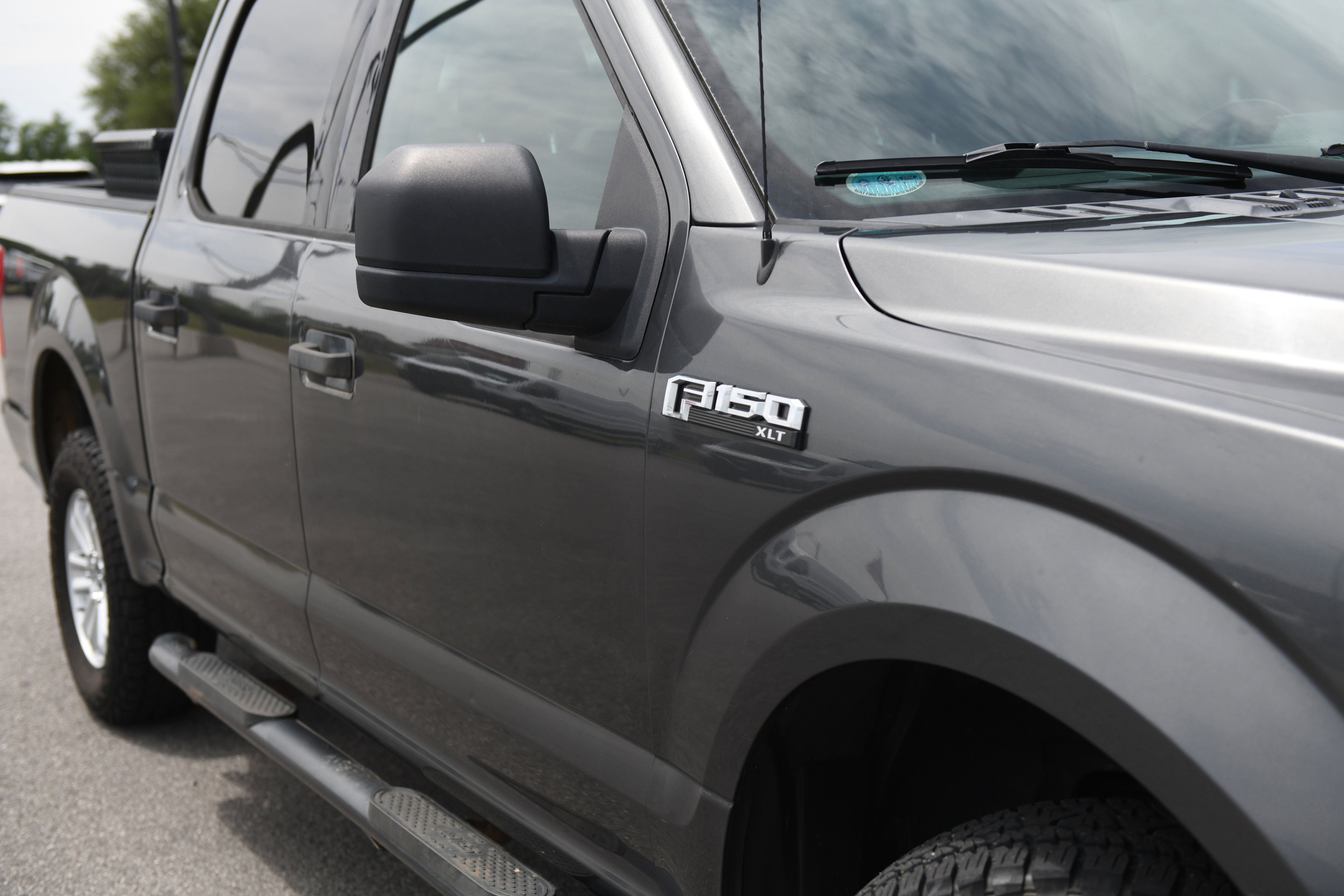 Used 2016 Ford F150 XLT AWD/4WD image 3
