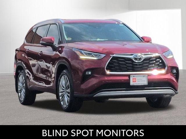 Certified 2026 Toyota Highlander Platinum AWD/4WD image 3
