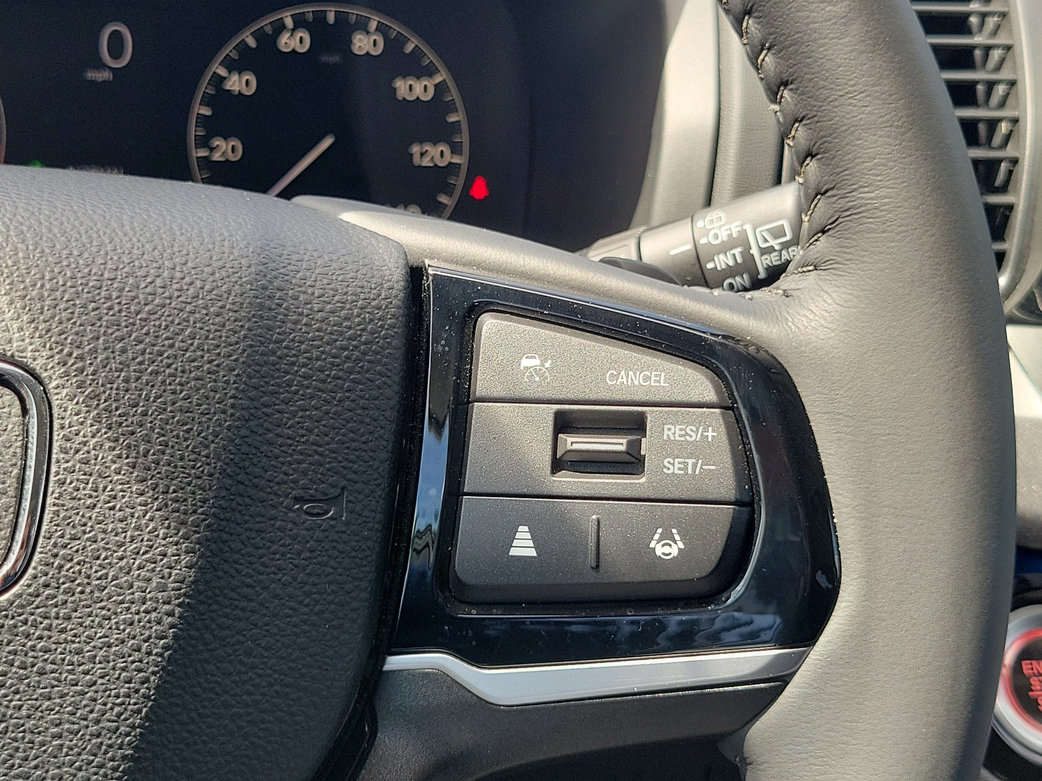 Certified 2025 Honda Odyssey Touring image 27