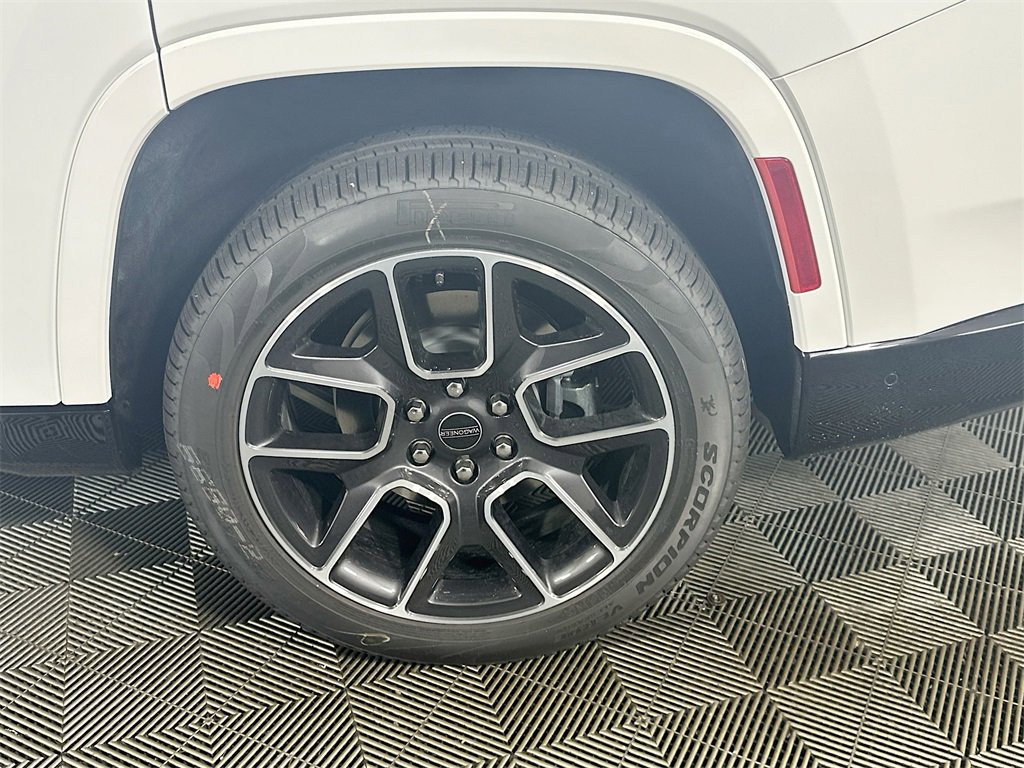 New 2025 Jeep Wagoneer Series III w/ Quick Order Package 25C Super image 17