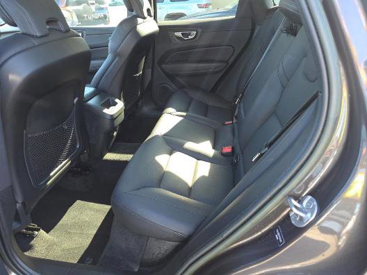 Used 2023 Volvo XC60 B5 Plus AWD/4WD image 7