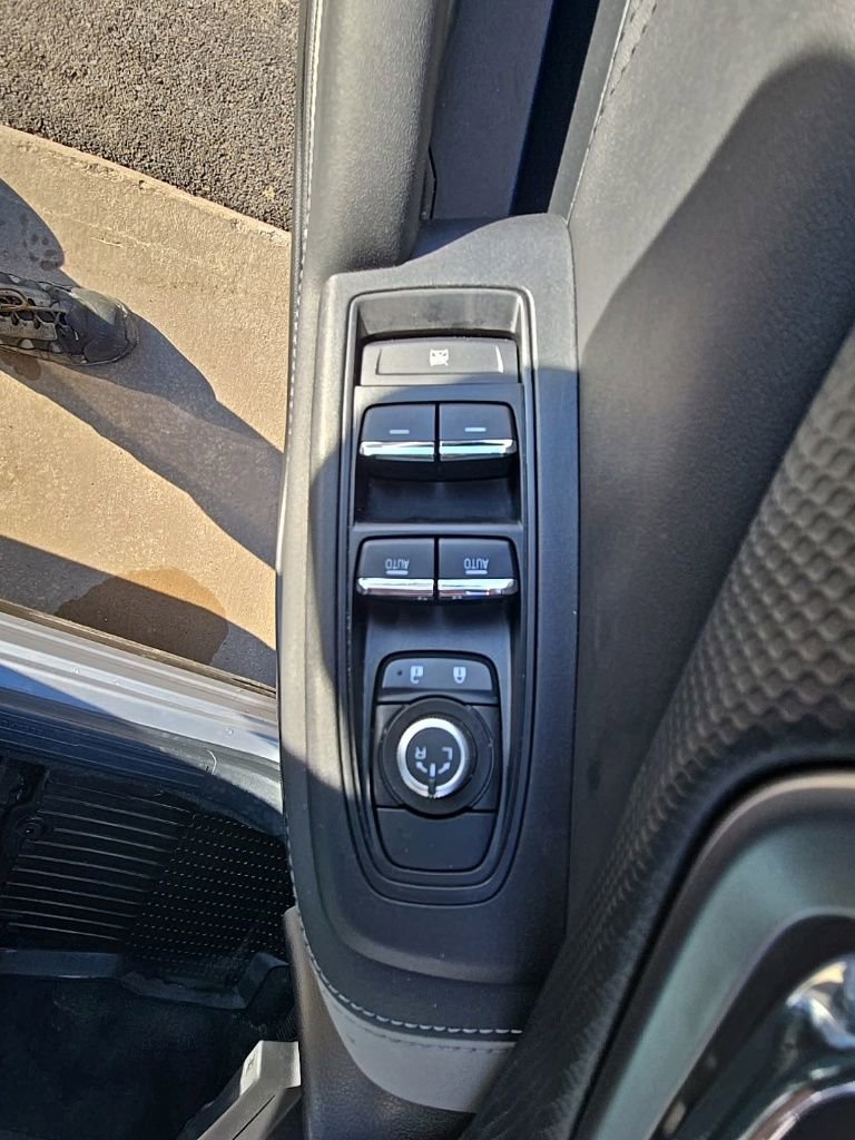 Used 2023 Subaru Forester Limited image 15